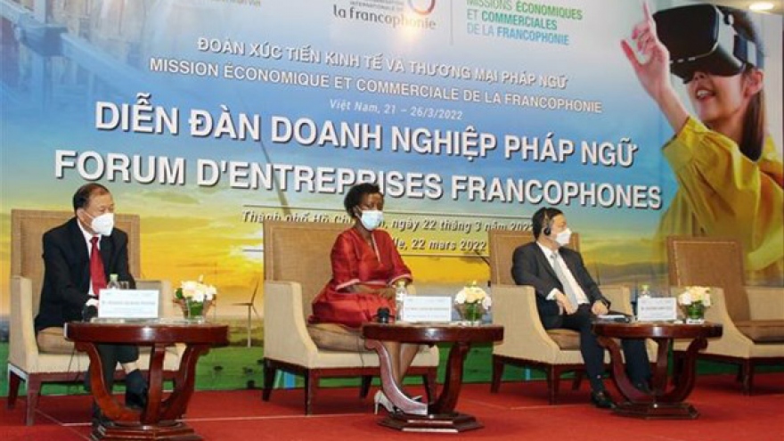 Francophone business forum opens in HCM City